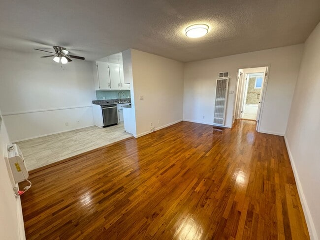 Photo - 11330 Ohio Ave