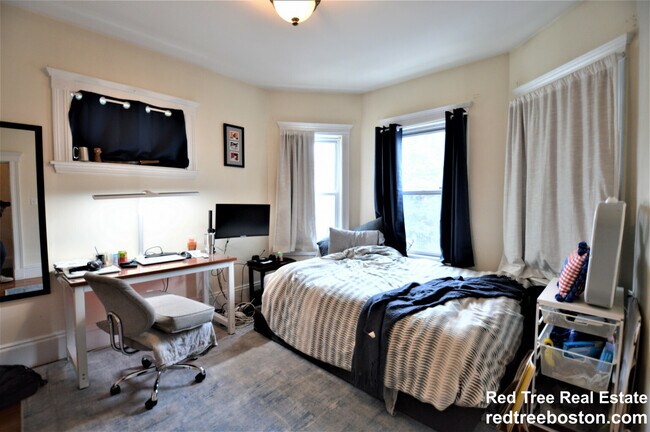 Photo - 67 Washburn Ave