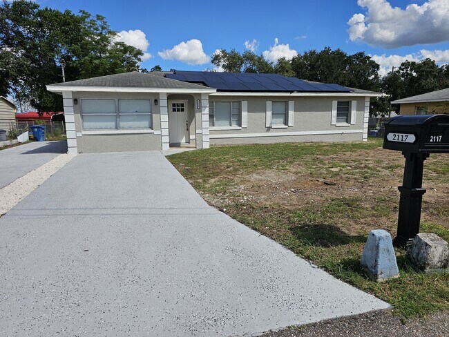 Photo - 2117 Lemon St