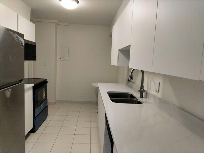 Photo - 1200 Hibiscus Ave Unit 503