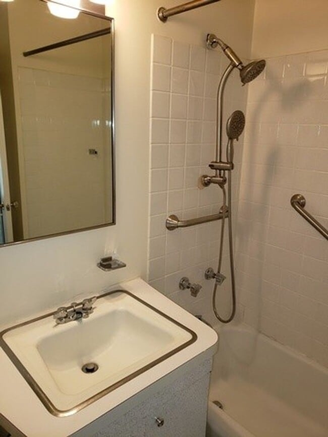 Photo - Studio in Gold Coast Unidad 1409A