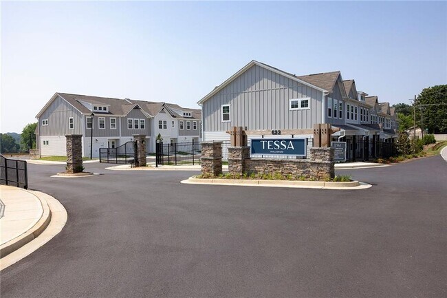 Photo - 622 Shallowford Rd