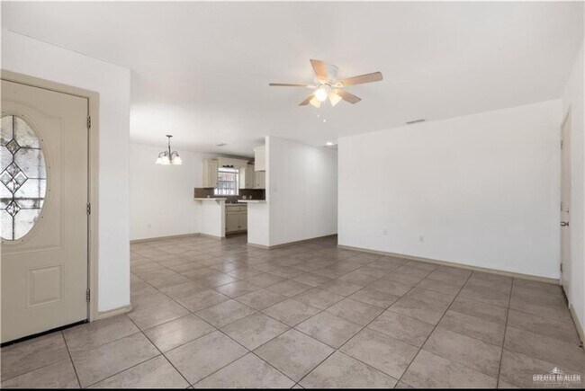 Photo - 17 Gumwood Ave