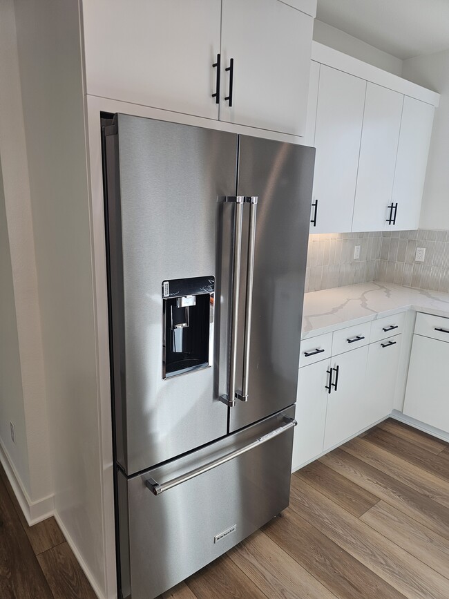 Photo - 679 Fahrenheit Dr