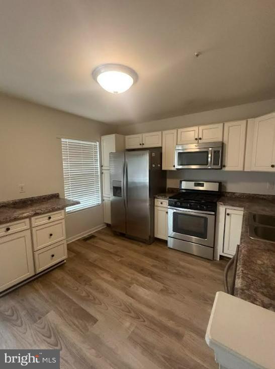 Photo - 225 Foxmanor Ln