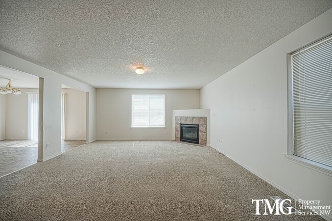 Photo - 15011 NE 69th St