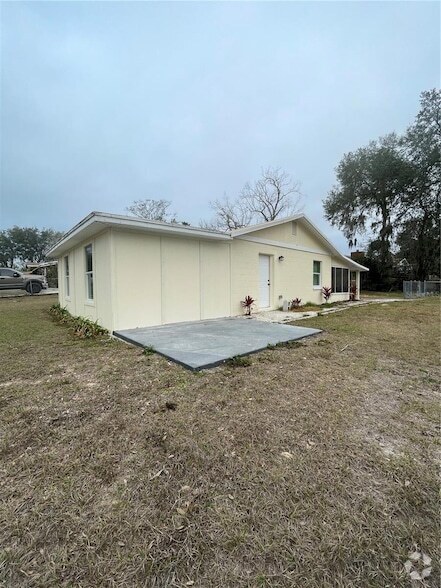 Building Photo - 36833 Roberts Rd Rental