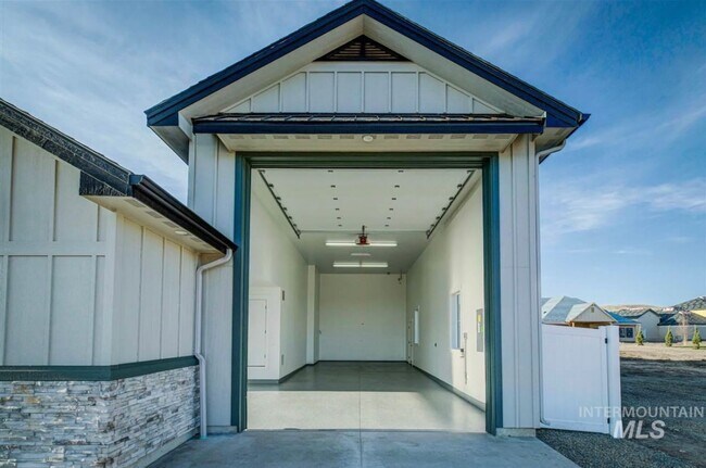Photo - Luxury Living in Dry Creek Ranch