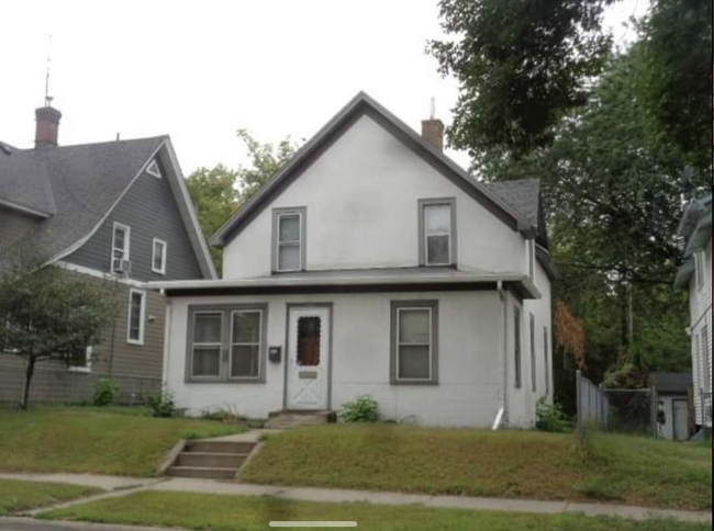 Photo - 1202 Buchanan St NE Apartments Unit Lower Level of Duplex