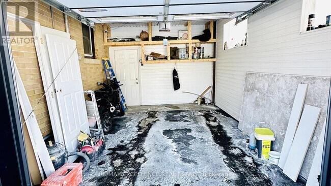 Photo - 35 Siebert Ave