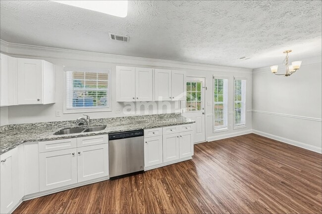 Photo - 1772 N Oak Dr