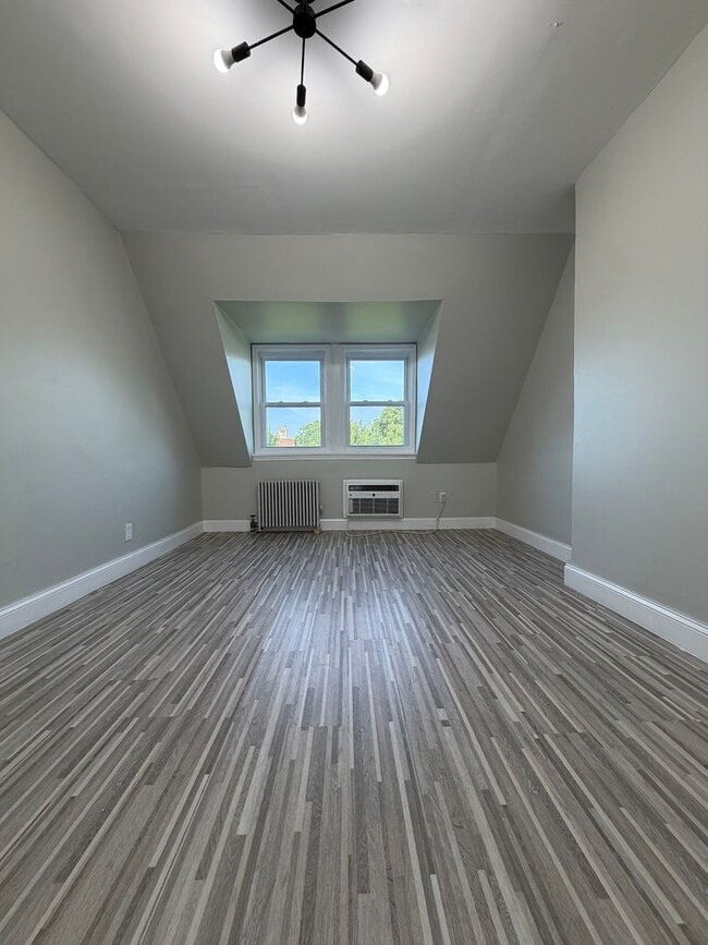 Photo - Grove Street Apartments