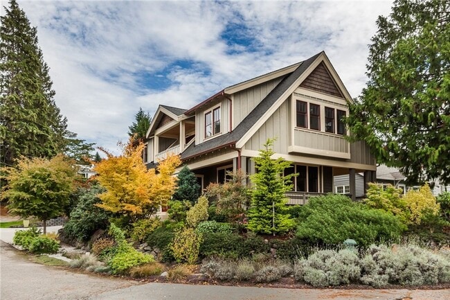 Photo - Meticulously designed Craftsman in North Beach with private beach access.