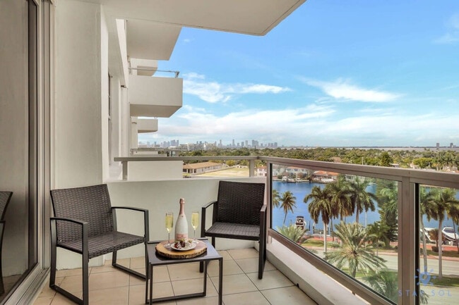 Photo - 5151 Collins Ave Unit ID1227341P