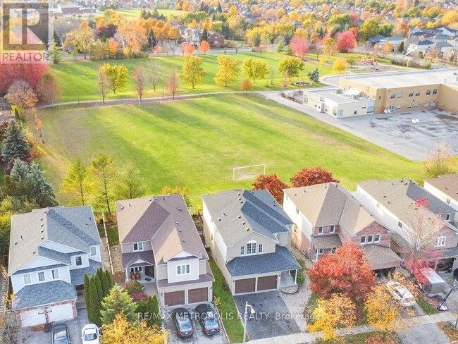 Photo - 102 Hibbard Dr