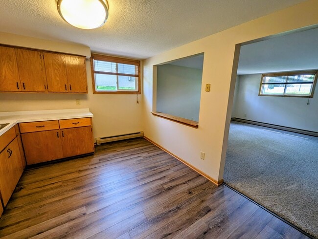 Photo - 807 W 3rd St Unit 4