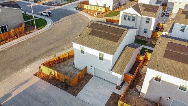 Photo - Brand-New 3BD/2.5BA Home in Southwest Bakersfield Modern Finishes, Solar & 2-Car Garage