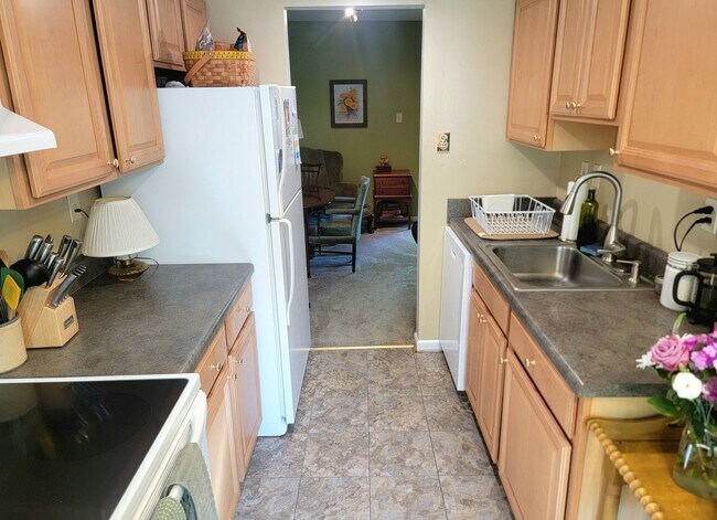 Photo - Great 2 Bedroom Townhouse for Rent in Western Henrico