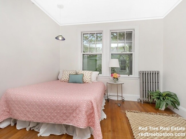 Photo - 68 Algonquin Rd