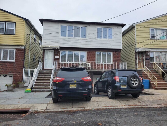 Photo - 16 Packard St Apartments Unit 1
