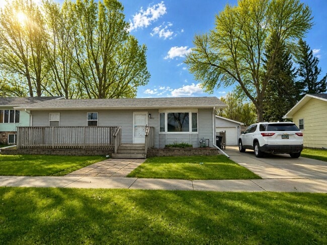 Building Photo - 4811 6th Ave N