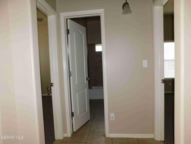 Photo - 14628 Rockbridge