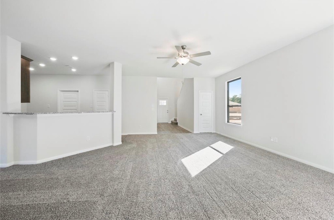 Photo - 25290 Pomegranate Pl