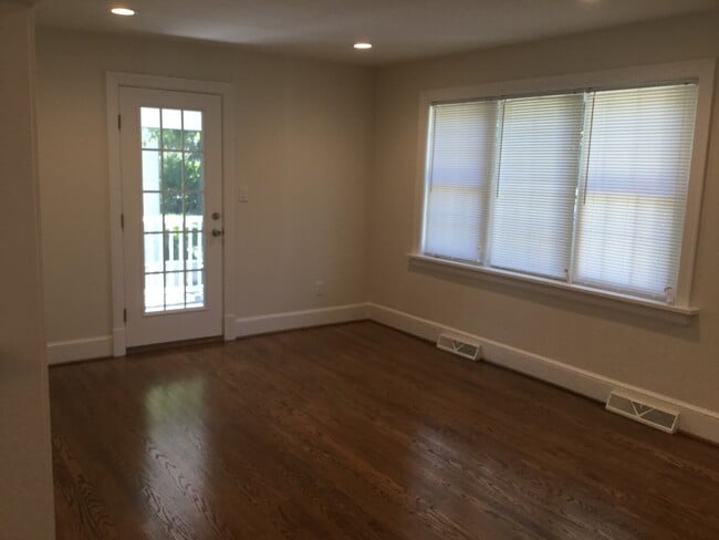 Photo - 2 Bed 1 Bath Renovated Home Forest Hill Park/Woodland Heights Area