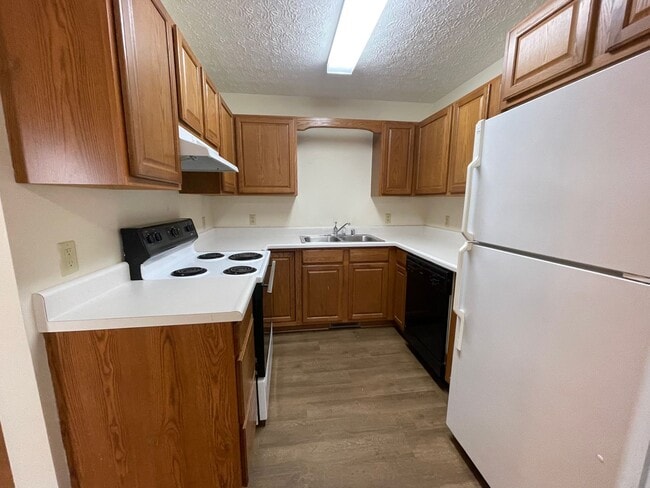 Photo - 3425 Legacy Run Unit B