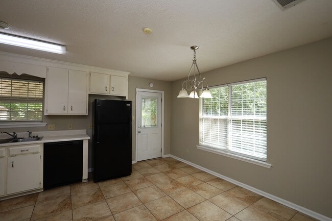 Photo - 4116 Hamilton Cir