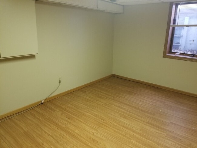 Photo - 1419 Bemidji Ave N Unidad Whole home