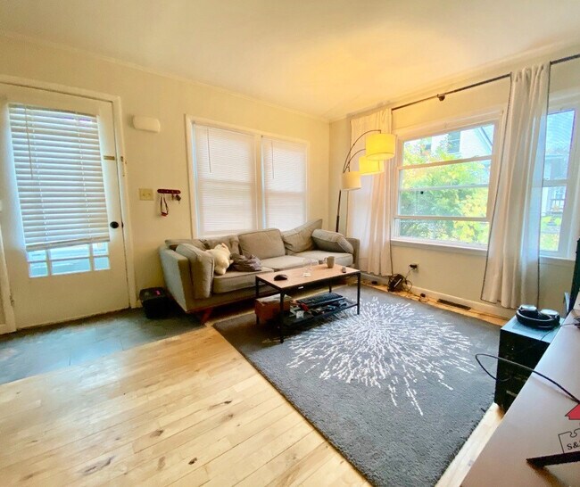 Photo - 47 Mansion St Unit B