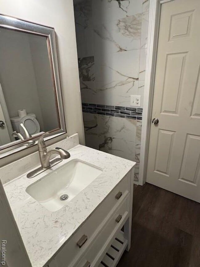 Photo - WELCOME TO THIS BEAUTIFULLY UPDATED, LIGHT-FILLED RANCH HOME IN TROY 4 BEDROOMS 2 BATHS SITTING O...