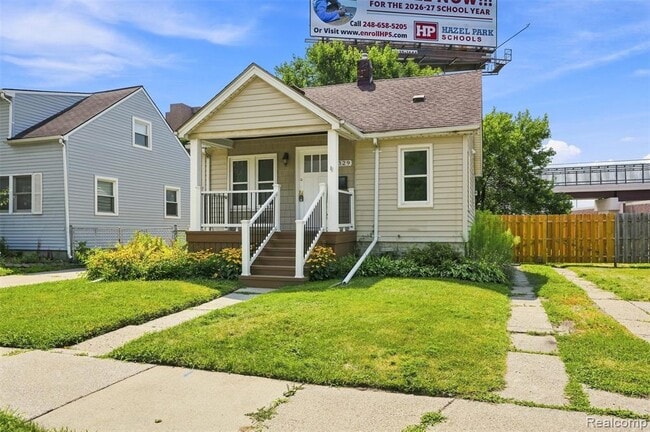 Building Photo - 329 Sonoma Ave