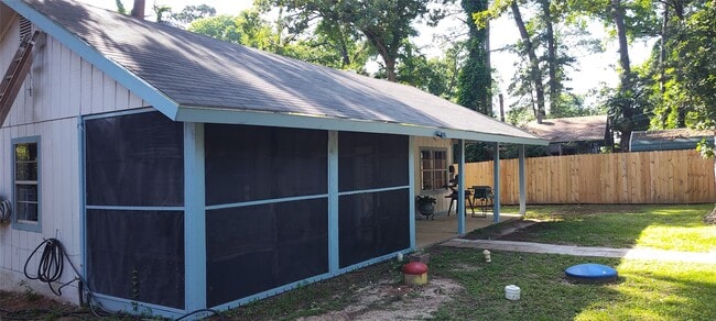 Photo - 143 Sharon Ln