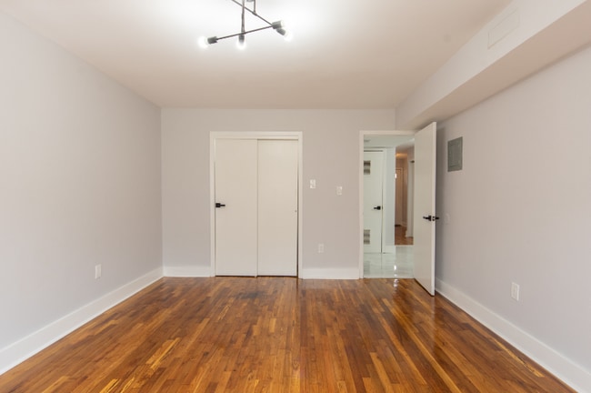 Photo - 1903 Country Ln Unit 2BR