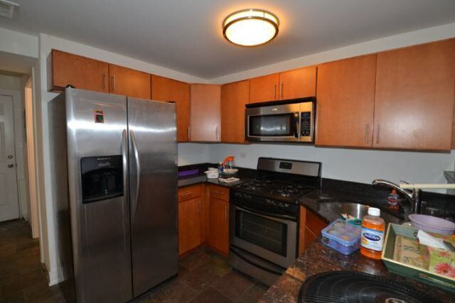 Photo - 3016 N Oakley Ave Unit J08P