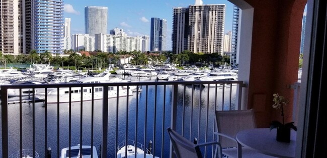 Photo - 19901 E Country Club Dr Unit 2604