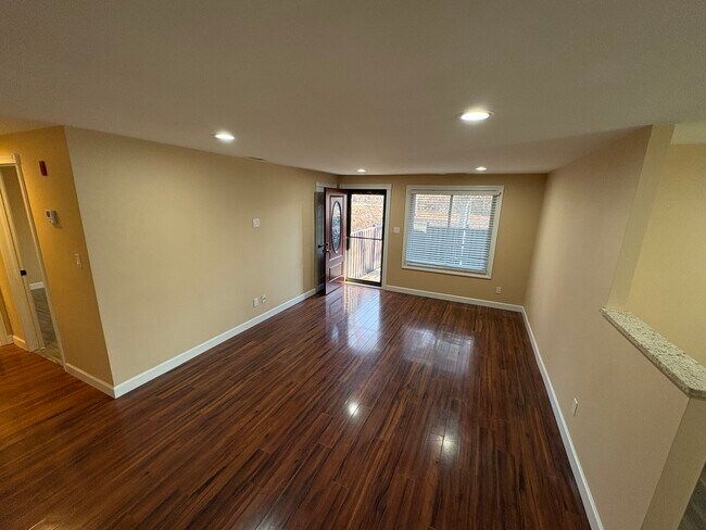 Photo - 12 Sagamore Hills Dr Unit 12