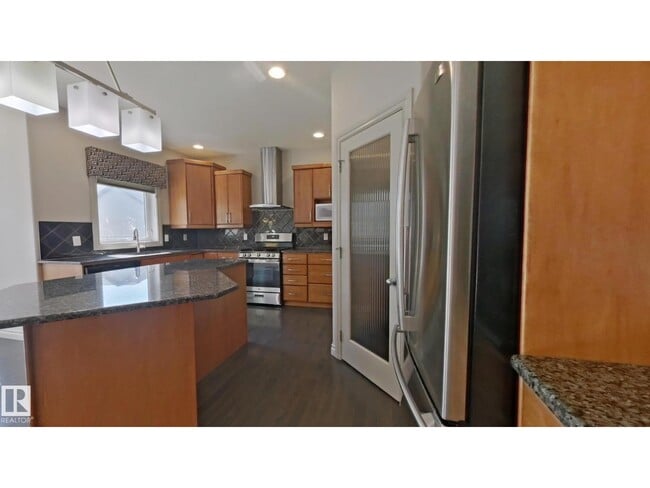 Photo - 6162 Maynard Crescent NW
