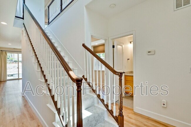 Photo - 116 College Ave