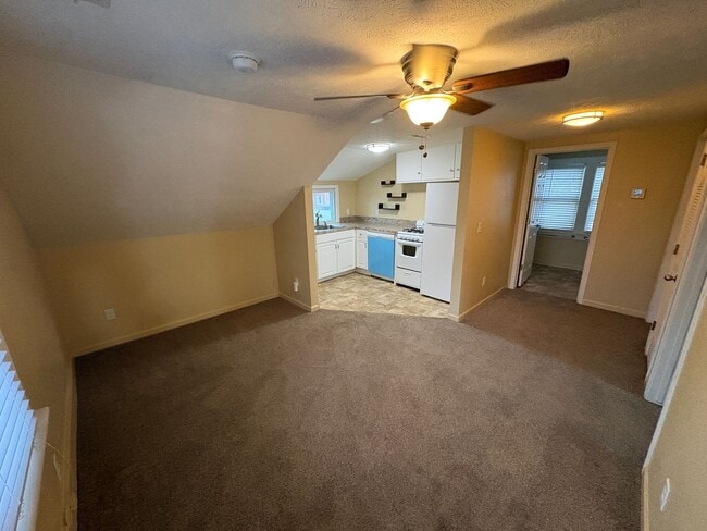 Photo - 4145 Randolph St Unidad Apt 2