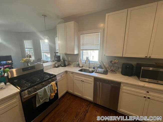 Photo - 337 Highland Ave Unit 2