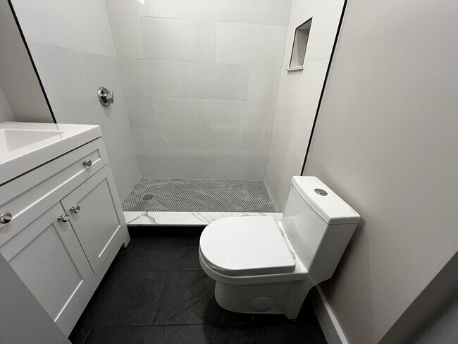 Photo - 158 Holland St Unit 1