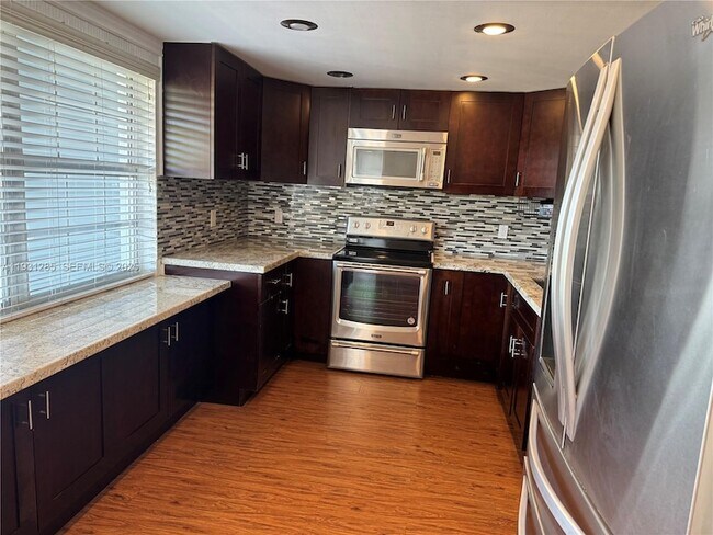 Photo - 625 Oaks Dr Unidad 503