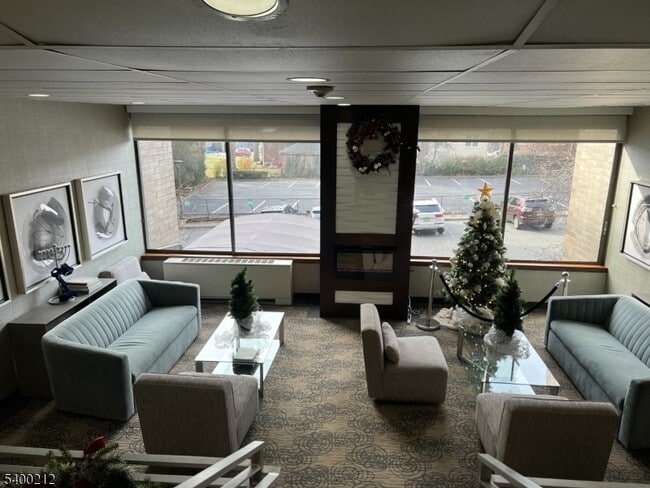 Photo - 9060 Palisade Ave