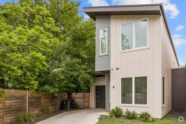 Building Photo - 6112 Calmar Cove Unit A Rental
