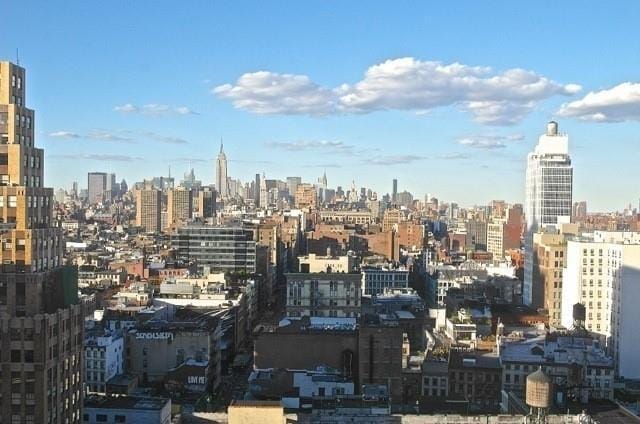 Building Photo - 376 Broadway