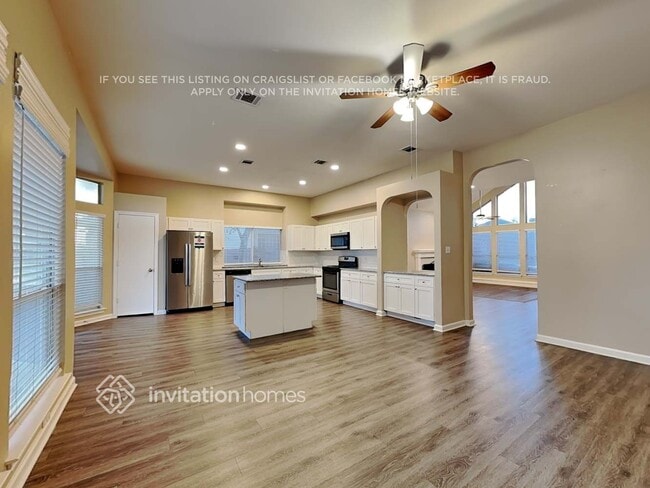 Photo - 2043 Hearthstone Dr