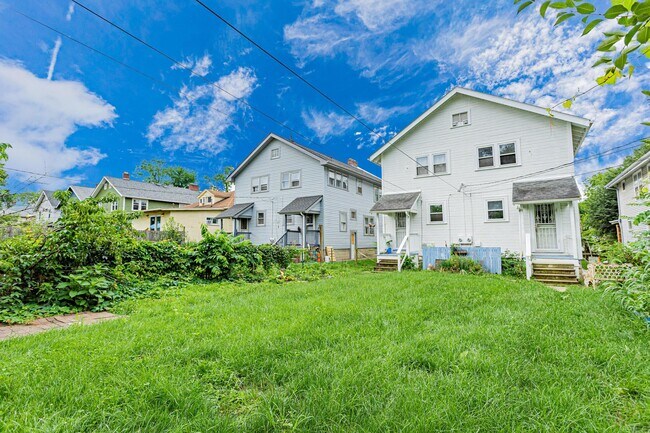 Photo - 174 W Weber Rd